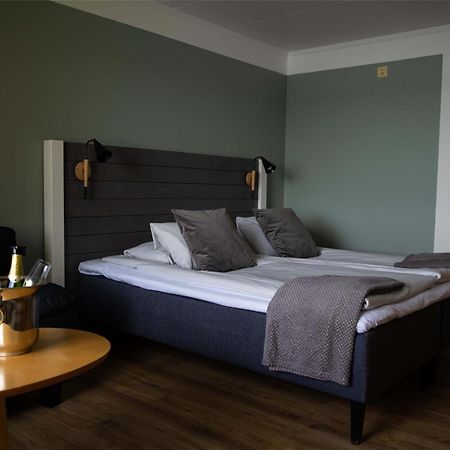 Hotel Ullinge Экшё Экстерьер фото